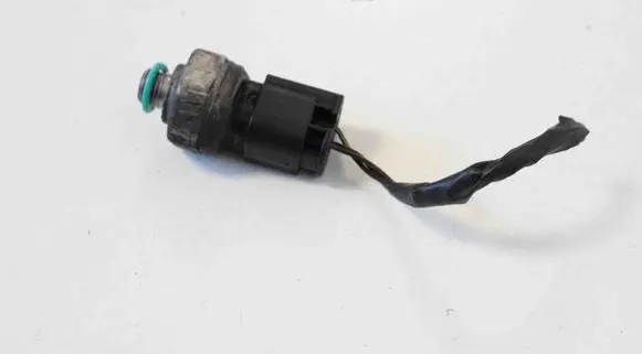 Air conditioning (A/C) pressure sensor