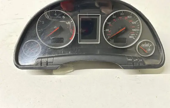 Audi A4 S4 B6 8E 8H Speedometer (instrument cluster) 8E8920950