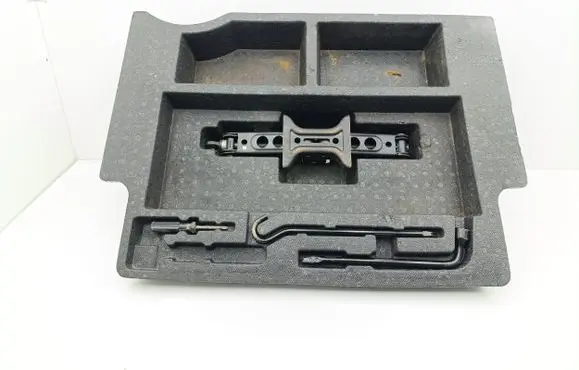 Subaru Legacy VII Tool box 91144AN00A
