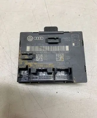Audi A3 S3 8P Door control unit/module 8K0959795 2009078150002D