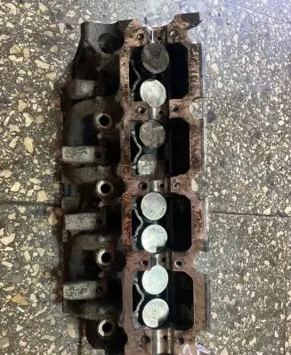Renault Scenic II - Grand scenic II Engine head 