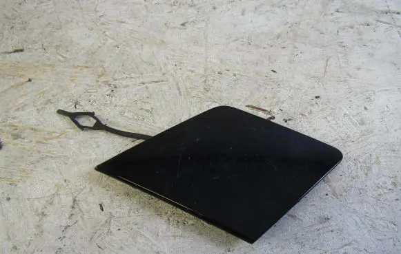 Opel Mokka B Front tow hook cap/cover 9835274980