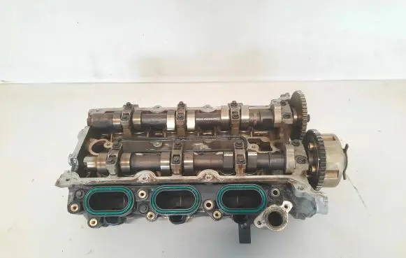 Jaguar X-Type Engine head 4X4E-6C064