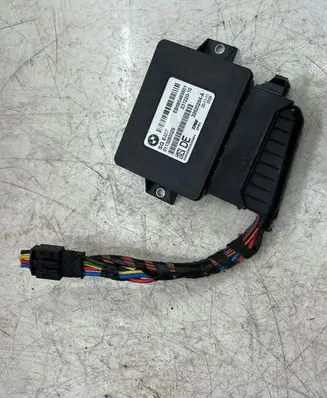BMW 5 F10 F11 Hand brake control module 6854856 32620264A 0113260029