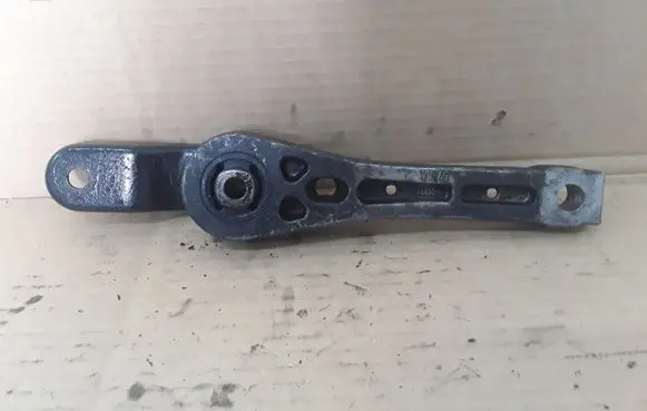 Volkswagen Golf V Gearbox mounting bracket 1K0199855L 1K0199855