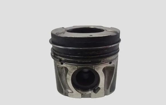 Opel Zafira B Piston