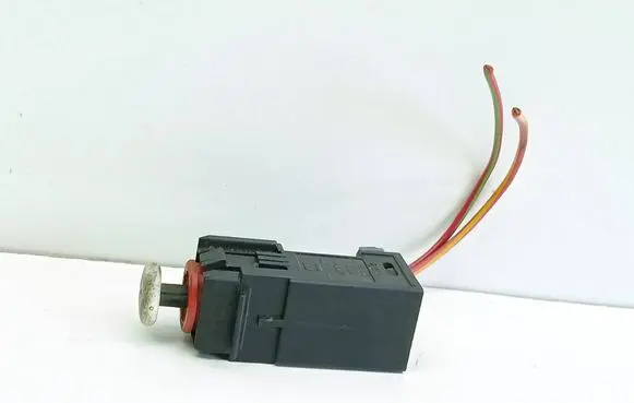 Saab 9-3 Ver2 Brake pedal sensor switch 09185906 451011