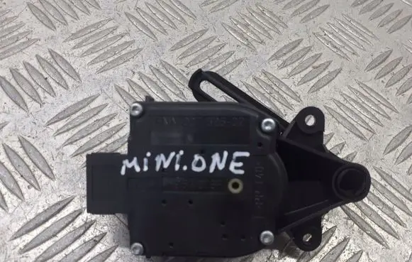 Mini One - Cooper R50 - 53 A/C air flow flap actuator/motor 6NN007626-02