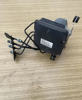 BMW 5 F10 F11 ABS Pump 6851374 6851376