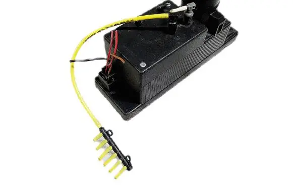 Mercedes-Benz E W210 Central locking vacuum pump 2108000048