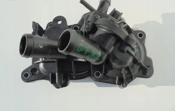 Volkswagen Golf VII Water pump 04E121042L