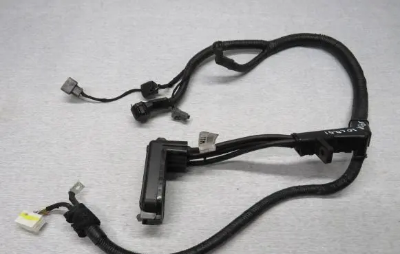 KIA Sportage Positive cable (battery)