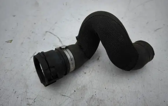 Mini Cooper Countryman R60 Engine coolant pipe/hose