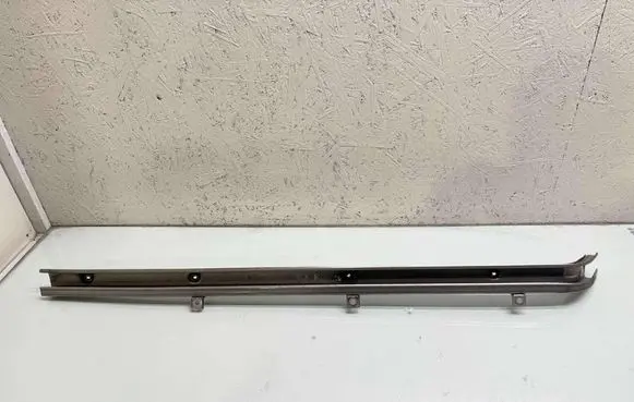 Volkswagen Transporter - Caravelle T6 Sliding door upper top rail 7H1843871AA