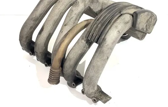 Volkswagen II LT Intake manifold 074129713N