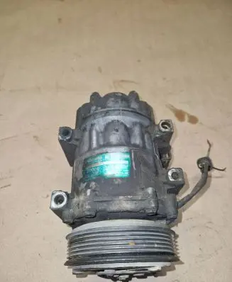 Ford Focus Air conditioning (A/C) compressor (pump) 3M5H19D629HC 8509901524