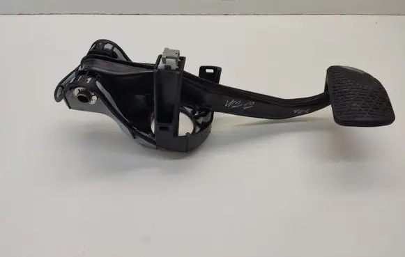 Mercedes-Benz E W212 Brake pedal A2042902001 PP204292022 PP204292023