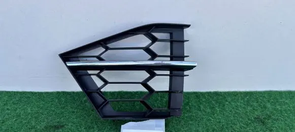 Skoda Superb B8 (3V) Front bumper lower grill 3V0853665A