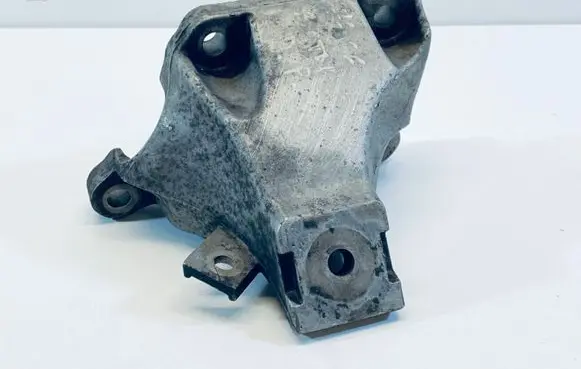 Audi A6 S6 C6 4F Engine mounting bracket 4F0199308AB