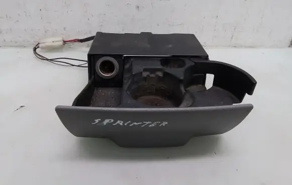 Mercedes-Benz Sprinter W906 Cup holder front 