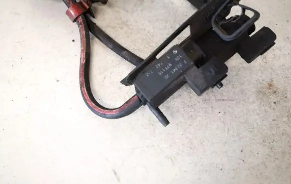 BMW 5 E39 Turbo solenoid valve 1742712 72234100