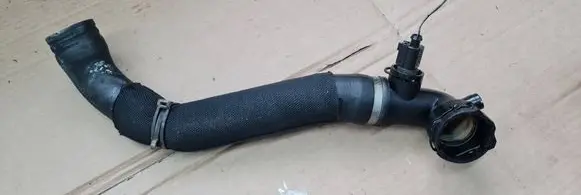 Audi A7 S7 4G Engine coolant pipe/hose 4G0121049L