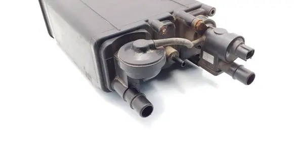 Active carbon filter fuel vapour canister