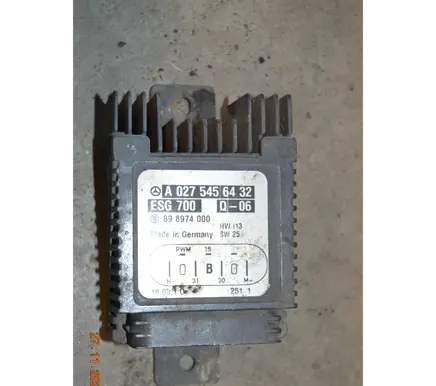 Mercedes-Benz CLS C219 Coolant fan relay A0275456432 ESG700 898974000