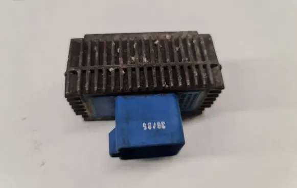 Opel Zafira B Glow plug pre-heat relay 55353011 51299014B