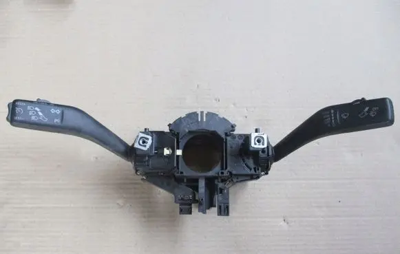 Seat Ibiza IV (6J,6P) Central console control unit 1K0953503FB