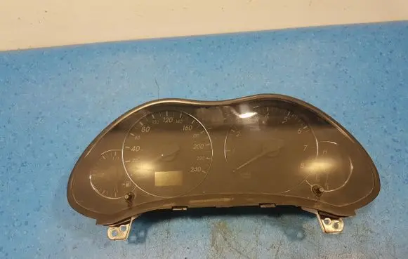 Toyota Avensis Verso Speedometer (instrument cluster) 83800-05531
