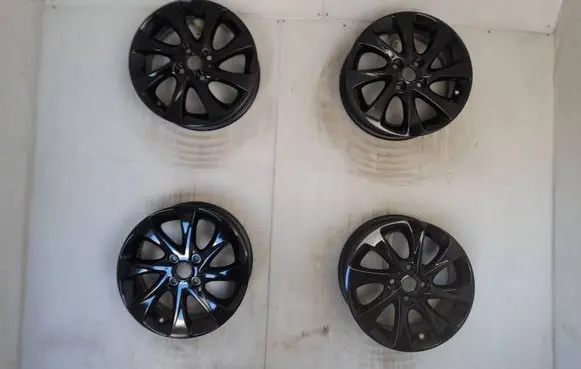 Opel Karl R15 alloy rim 95192367