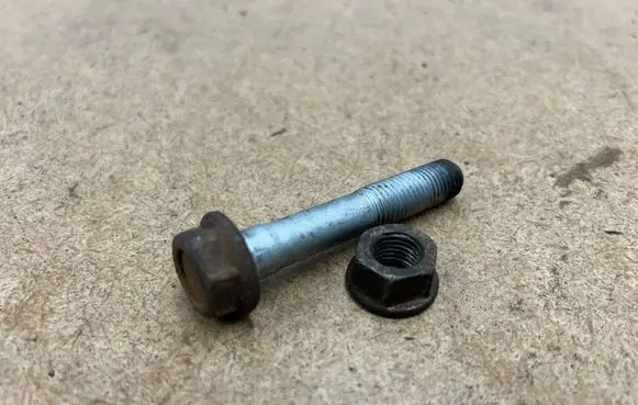 BMW 3 E46 Front suspension camber bolt 33326760389 6760389 33326760668