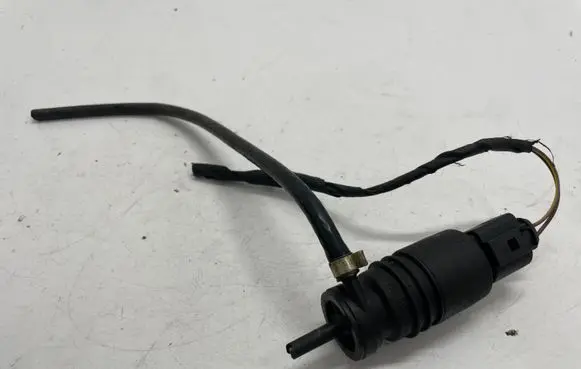 Mercedes-Benz C W204 Windscreen/windshield washer pump