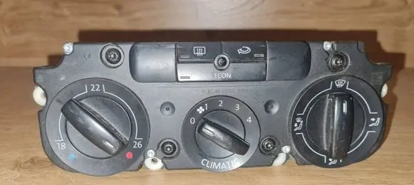 Volkswagen Golf V Climate control unit 1K1820045B