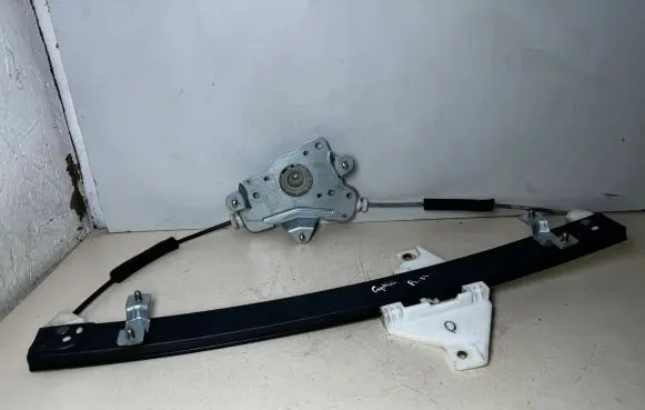 Chevrolet Captiva Front window lifting mechanism without motor