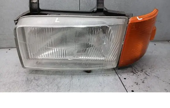 Volkswagen Transporter - Caravelle T4 Front reflector 