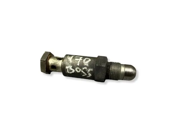 Volvo XC90 Fuel main line pipe F754087