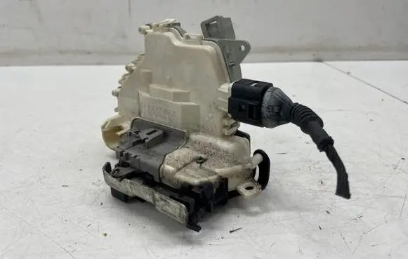 Audi A6 S6 C7 4G Front door lock 8J2837016C