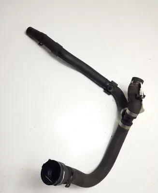 Volkswagen PASSAT B8 Engine coolant pipe/hose 3B0122291B