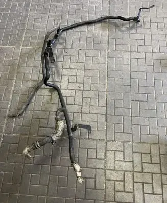 Jeep Grand Cherokee (WK) Engine coolant pipe/hose