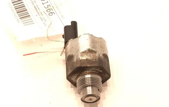 Jaguar XF Fuel pressure regulator 