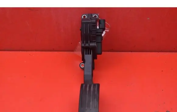 Volvo S40, V40 Accelerator throttle pedal 4M51-9F836-AG