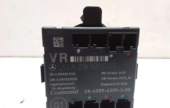 Mercedes-Benz CLS C218 X218 Door control unit/module A2189001101