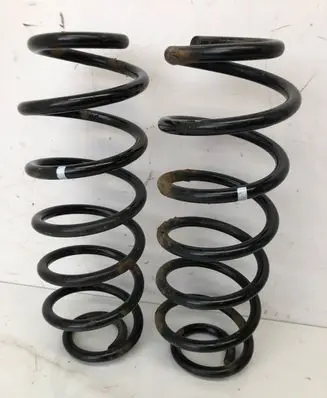 Volkswagen Golf VI Rear coil spring