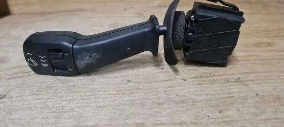 BMW 5 E39 Wiper control stalk 8352013