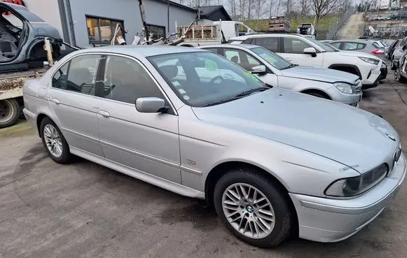 BMW 5 E39 Front door BMWE39-354-DRZWI