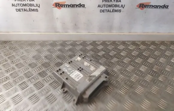 Peugeot 406 Engine control unit/module ECU 9636006880 9042250574
