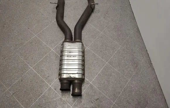 Other engine bay part
