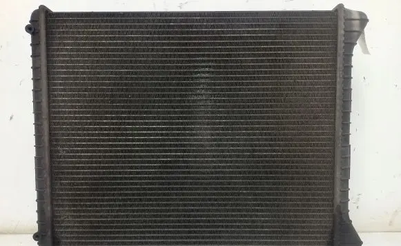 Audi A2 Coolant radiator 8Z0121251D